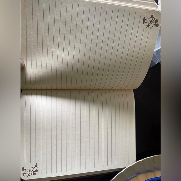 NWT Hallmark Hardcover Journal with Lined Pages (Disney Mickey Mouse - Picture 5 of 12